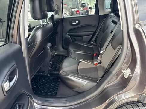 Used 2021 Jeep Compass Latitude AWD/4WD image 20