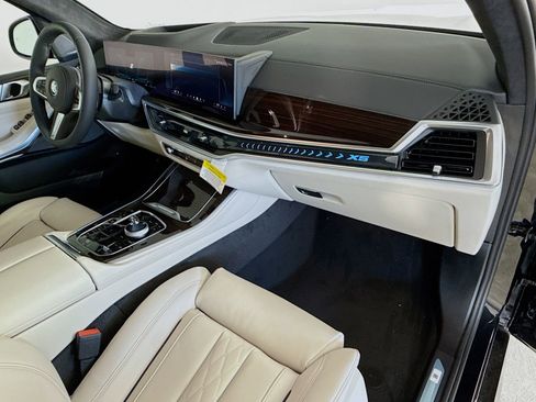 New 2026 BMW X5 xDrive50e w/ Executive Package image 31
