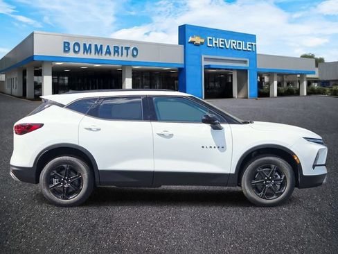 New 2026 Chevrolet Blazer LT w/ Convenience Package AWD/4WD image 6