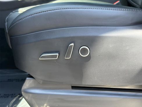 Used 2024 Tesla Model X AWD/4WD image 24