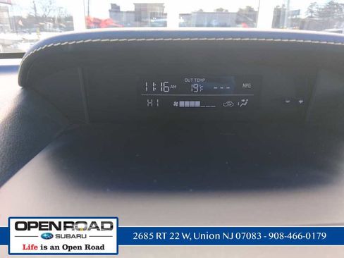 Used 2022 Subaru Crosstrek 2.5i Sport w/ Moonroof Package image 23