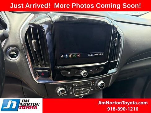 Used 2021 Chevrolet Traverse RS w/ LPO, Floor Liner Package AWD/4WD image 10