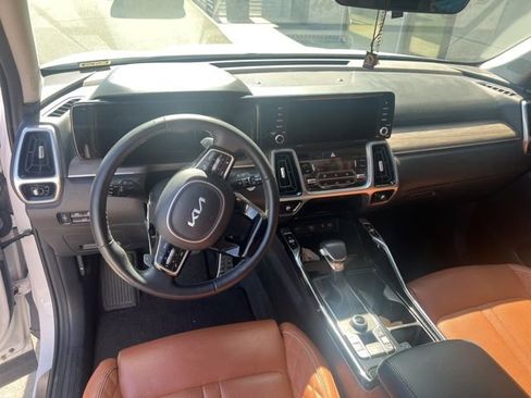 Used 2023 Kia Sorento SX Prestige AWD/4WD image 5