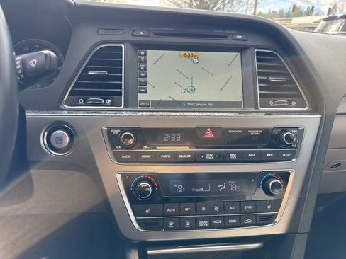 Used 2016 Hyundai Sonata Plug-In Hybrid image 21