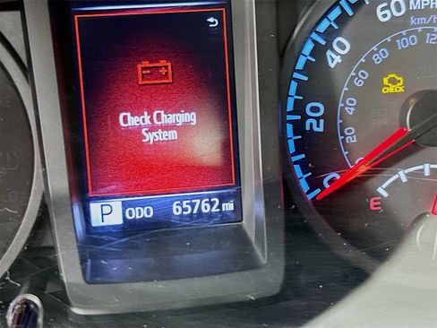 Certified 2022 Toyota Tacoma SR image 12