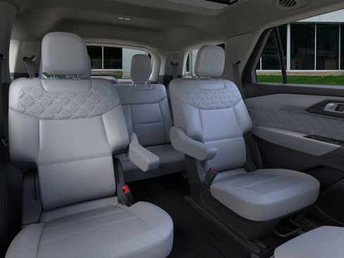 New 2026 Ford Explorer Platinum w/ LUX Leather Package image 11