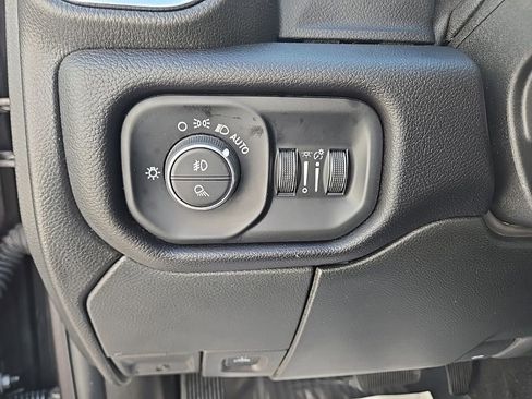 Used 2025 RAM 3500 Laramie w/ Sport Appearance Package AWD/4WD image 31