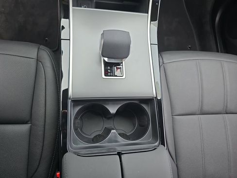 New 2026 Land Rover Range Rover Evoque S image 25