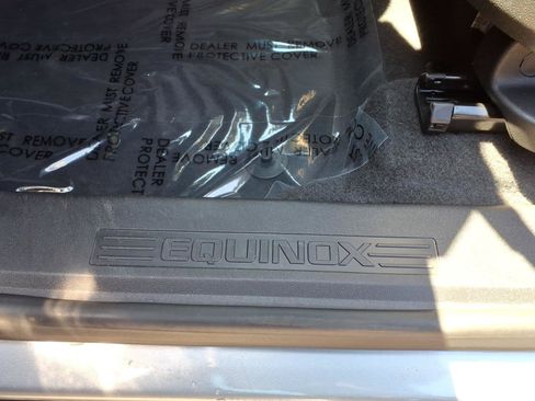 Used 2024 Chevrolet Equinox LT FWD image 19