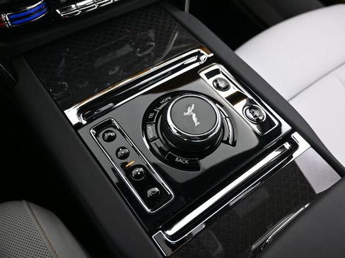 New 2026 Rolls-Royce Cullinan Black Badge AWD/4WD image 23