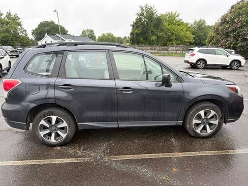 Used 2017 Subaru Forester 2.5i w/ Alloy Wheel Package AWD/4WD image 4