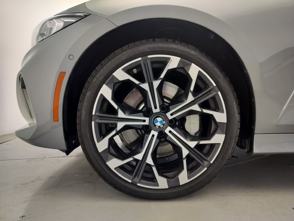 Certified 2026 BMW 330i Sedan RWD image 5