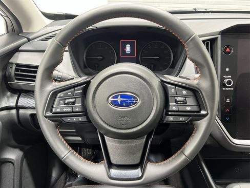 Certified 2025 Subaru Crosstrek 2.5i Limited w/ Crosstrek Mirror Package image 14