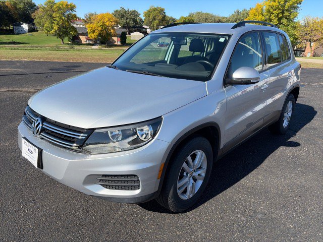 Used 2017 Volkswagen Tiguan S AWD/4WD image 1