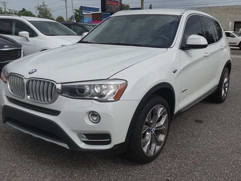 Used 2016 BMW X3 xDrive28i AWD/4WD image 2
