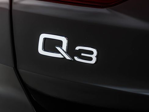 Used 2021 Audi Q3 2.0T Premium image 8