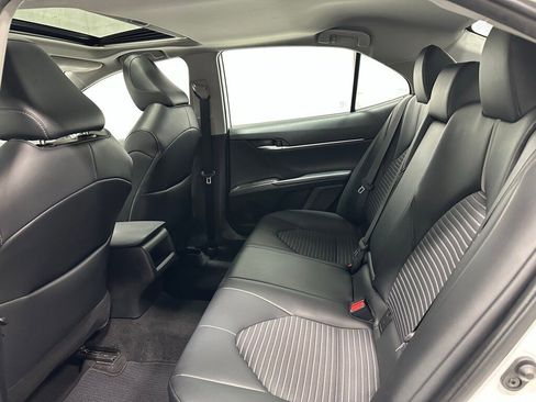 Used 2022 Toyota Camry SE image 42