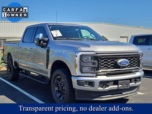 Used 2023 Ford F250 Lariat w/ Sport Appearance Package image 2
