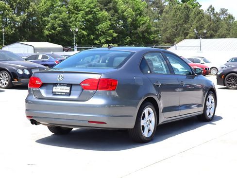Used 2012 Volkswagen Jetta TDI FWD image 6