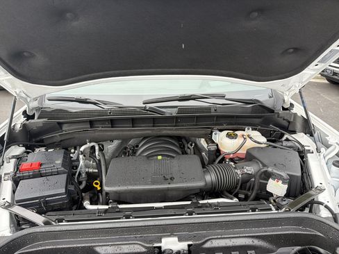 Used 2025 GMC Sierra 1500 AT4 w/ AT4 Premium Package AWD/4WD image 36