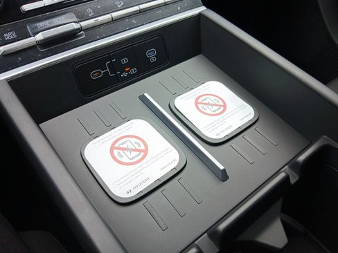 New 2026 Hyundai Santa Fe SE image 16