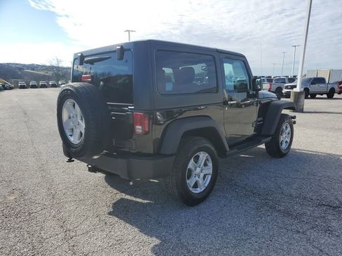 Used 2018 Jeep Wrangler Sport image 4