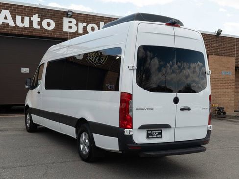Used 2020 Mercedes-Benz Sprinter 2500 image 34