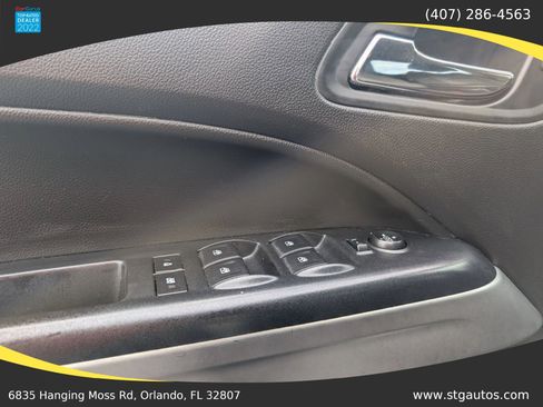 Used 2017 Chevrolet Colorado LT w/ LT Convenience Package image 11