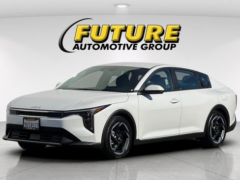 Used 2025 Kia K4 EX image 8