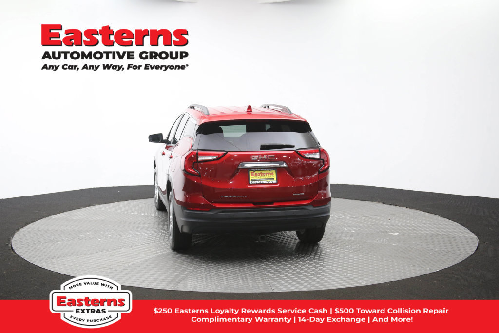 Used 2023 GMC Terrain SLE w/ Driver Convenience Package AWD/4WD image 43