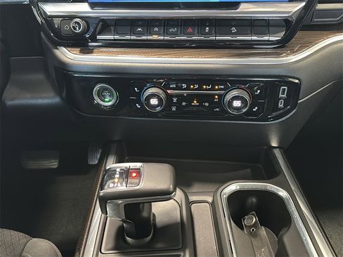 Used 2022 Chevrolet Silverado 1500 LT Trail Boss w/ Protection Package image 10