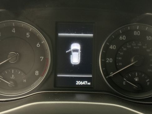 Used 2023 Hyundai Kona SEL AWD/4WD image 10
