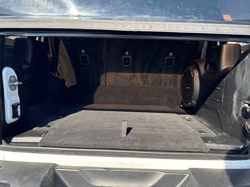 Used 2021 Jeep Wrangler Unlimited Sahara w/ Cold Weather Group image 15