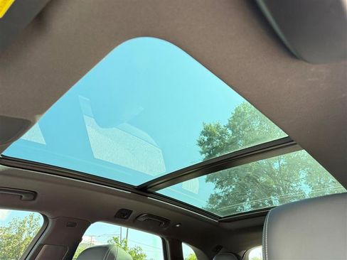 Used 2021 Audi SQ5 Premium Plus w/ Premium Plus Package image 19