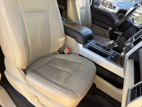 Used 2020 Ford F150 Lariat w/ Equipment Group 502A Luxury AWD/4WD image 11