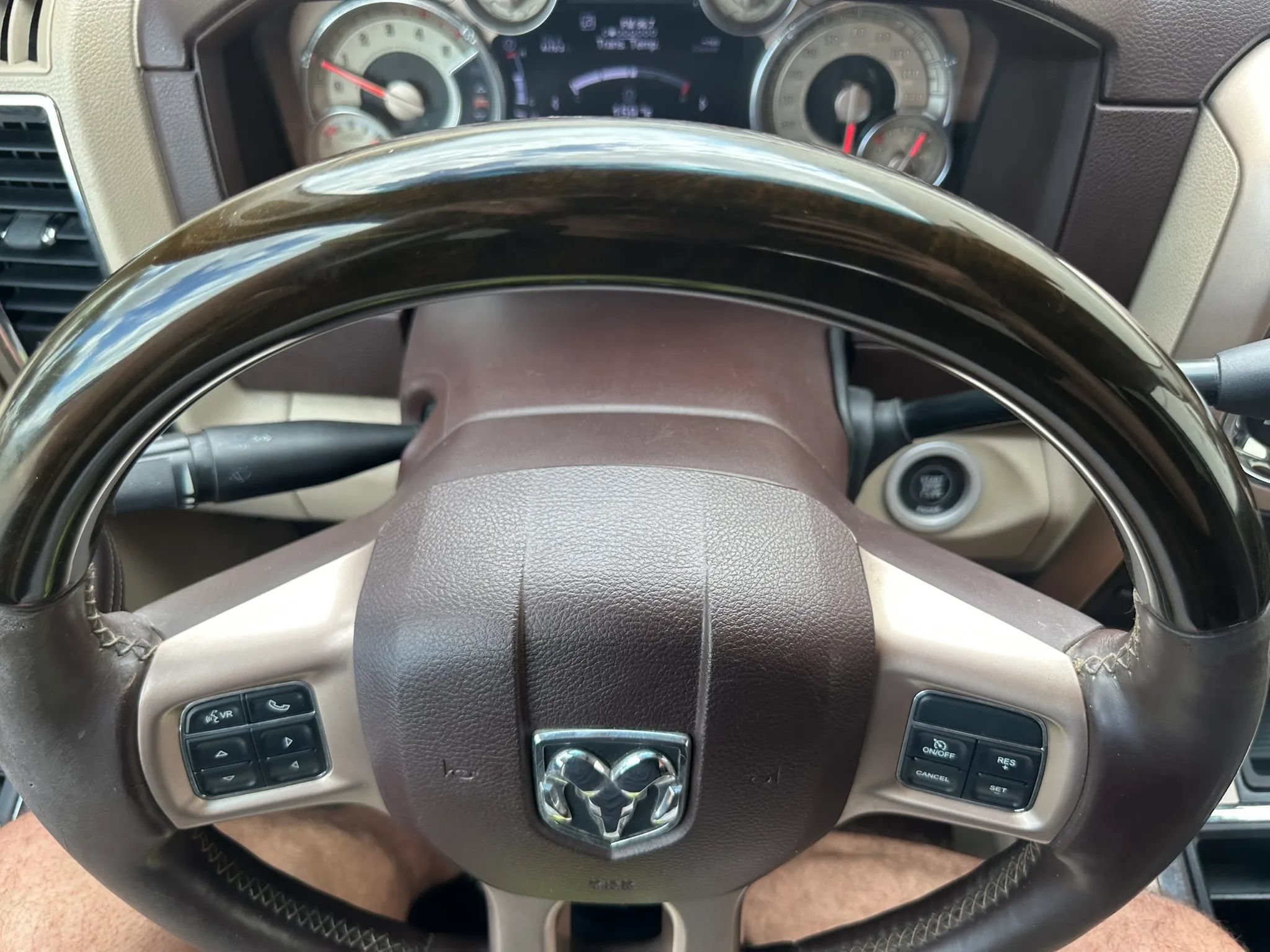Used 2015 RAM 3500 Laramie Longhorn AWD/4WD image 40