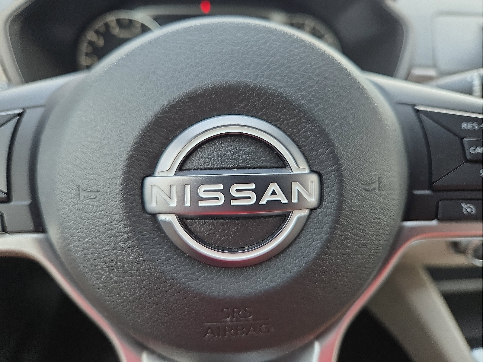 Used 2025 Nissan Altima 2.5 SV FWD image 22