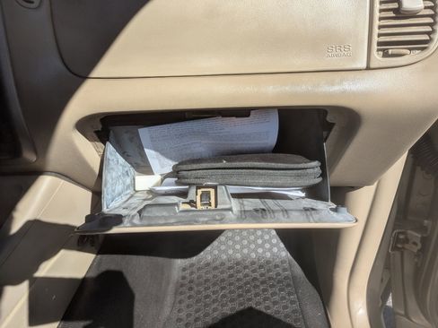 Used 2003 Ford Explorer Sport Trac XLT image 28