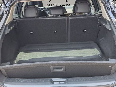 Used 2023 Nissan Ariya FWD image 12