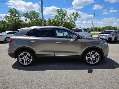 Used 2017 Lincoln MKC Reserve AWD/4WD image 4