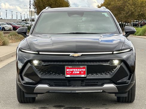 New 2026 Chevrolet Equinox EV LT image 9