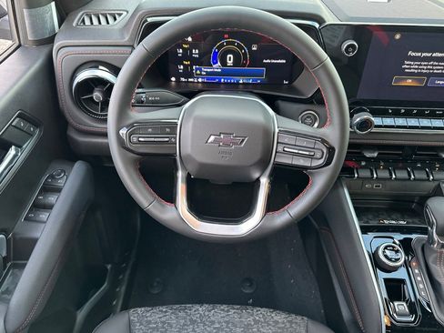 New 2025 Chevrolet Colorado Z71 w/ Midnight Edition image 16