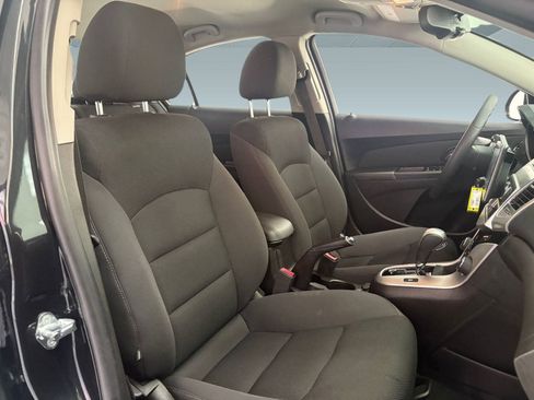 Used 2015 Chevrolet Cruze LT w/ Technology Package image 22