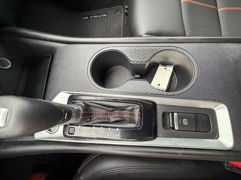 Used 2021 Nissan Altima 2.5 SR image 13