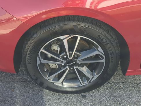 Used 2022 Kia Forte LXS image 14