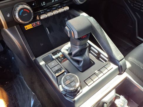 Certified 2024 Toyota Tacoma TRD Off-Road w/ TRD Off Road Upgrade Package AWD/4WD image 27