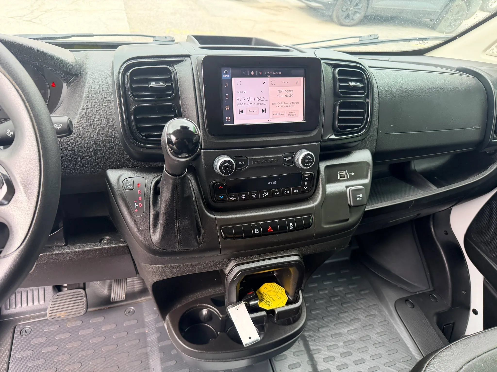 Used 2024 RAM ProMaster 2500 w/ Convenience Group FWD image 8