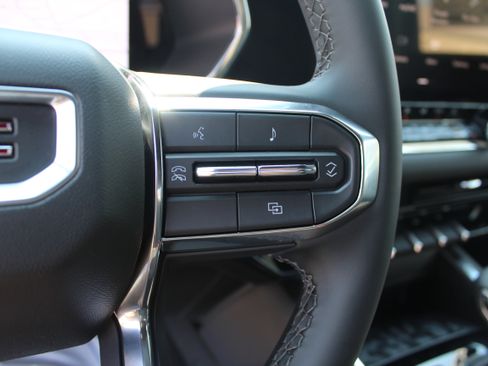 New 2025 GMC Canyon Elevation w/ Convenience Package image 26