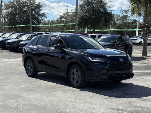 New 2026 Honda HR-V LX image 2