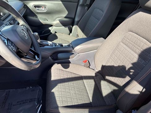 Certified 2024 Honda HR-V Sport image 19